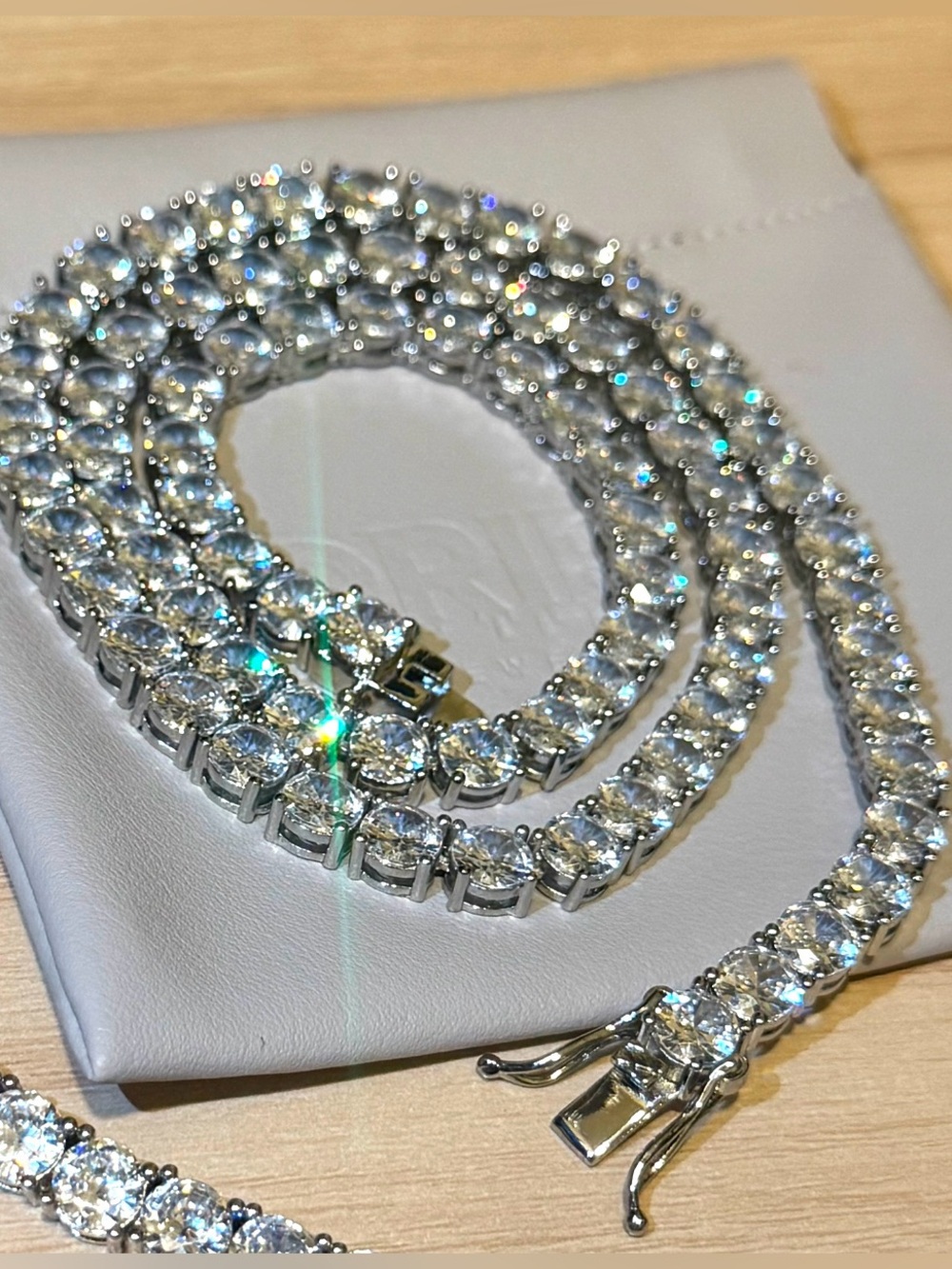 DRIPD Iced out tennis chain 5mm (pick size)